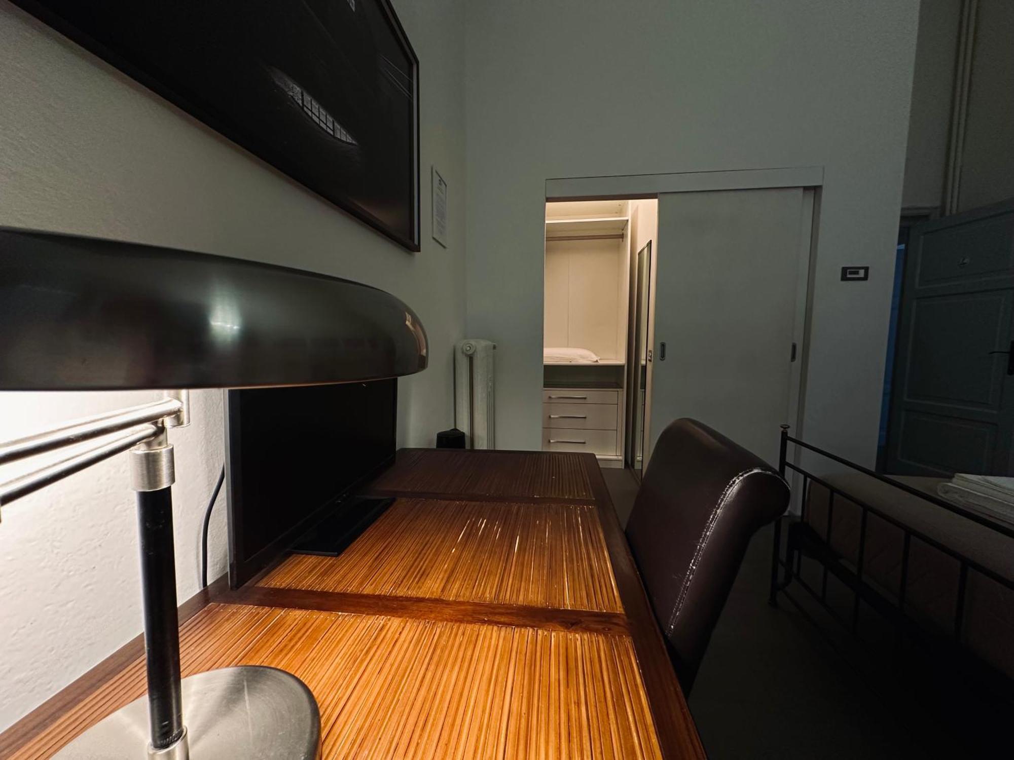 ボローニャ Indipendenza 24 Bed & Breakfast エクステリア 写真