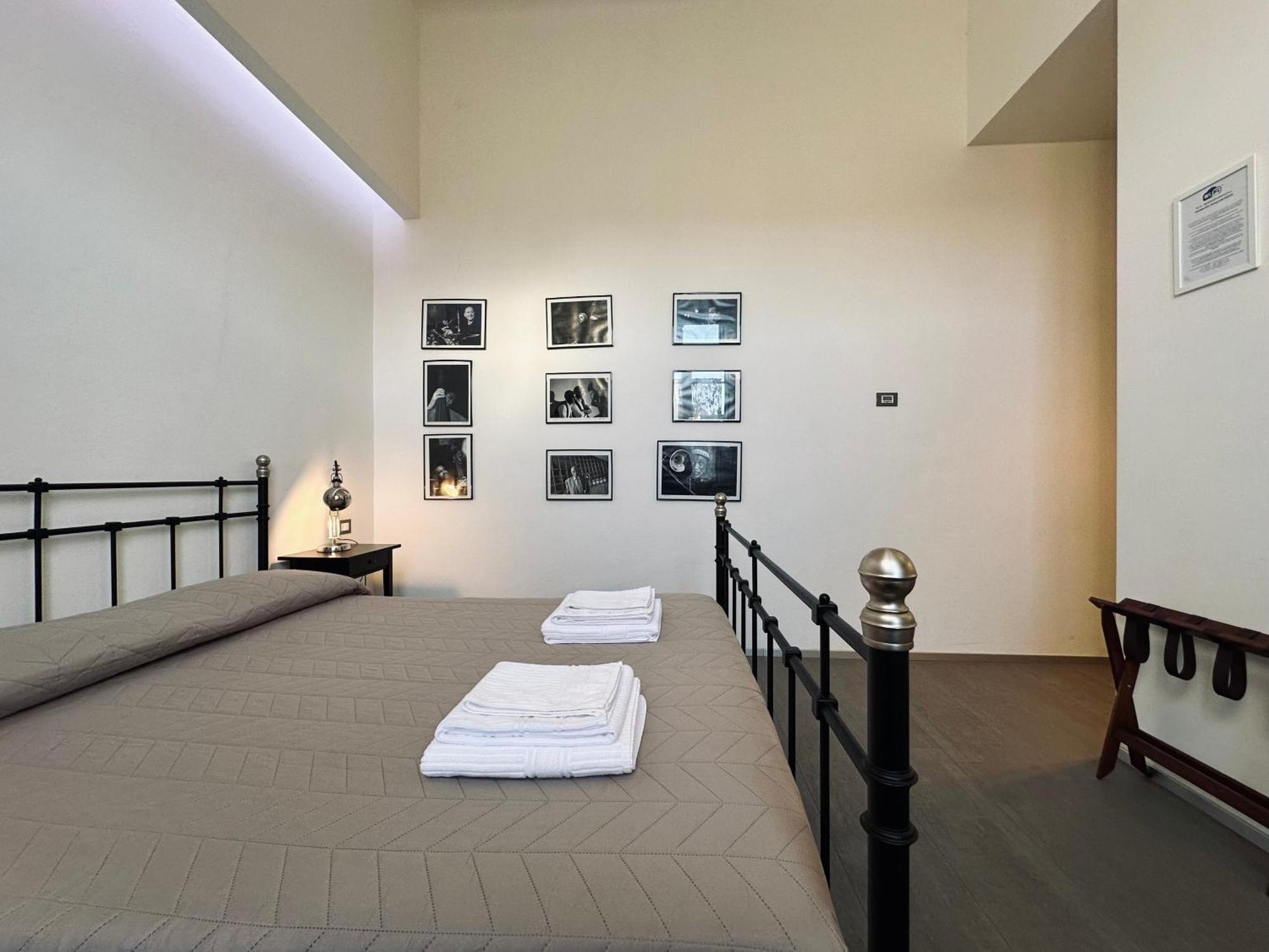 ボローニャ Indipendenza 24 Bed & Breakfast エクステリア 写真