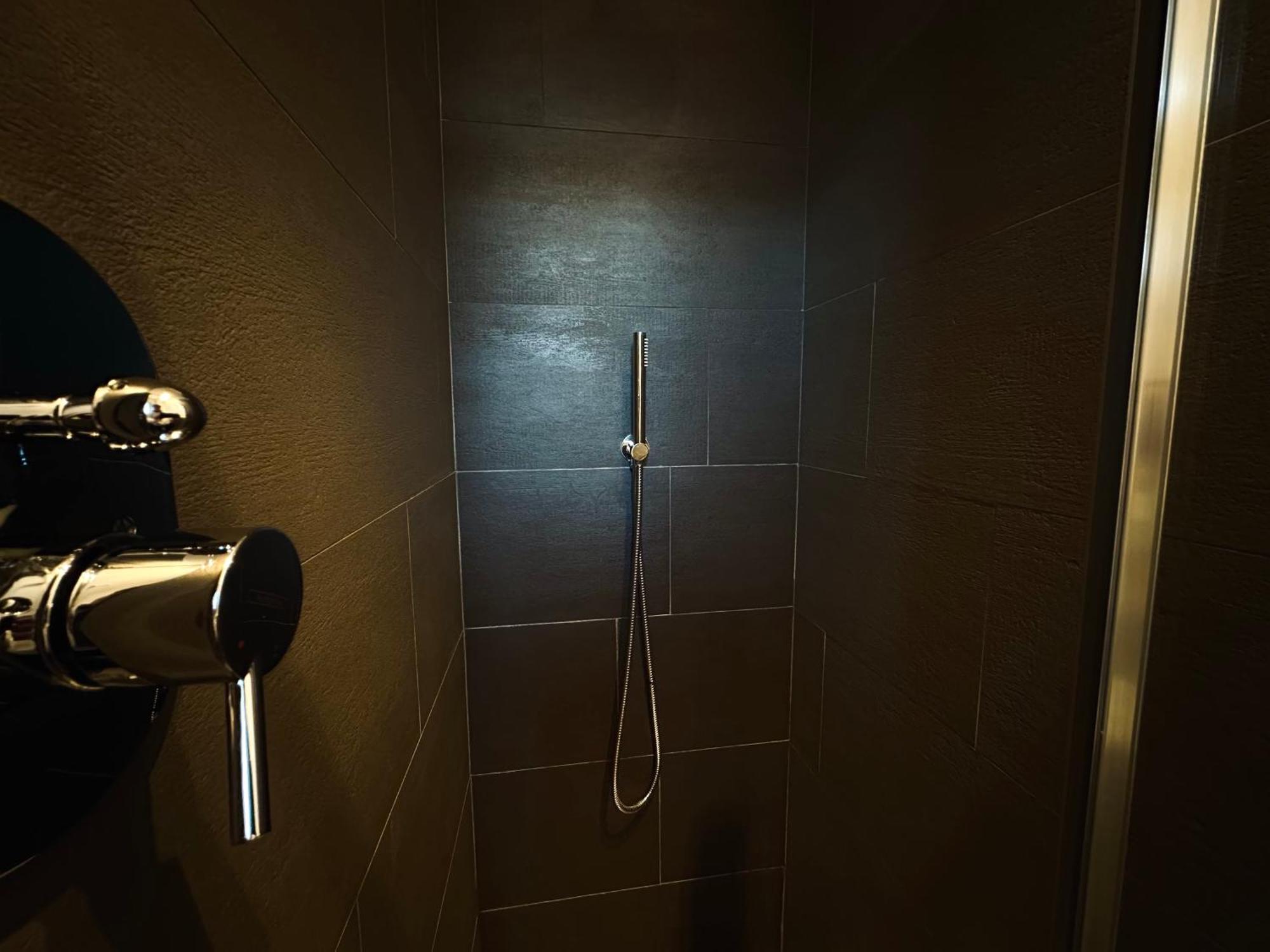 ボローニャ Indipendenza 24 Bed & Breakfast エクステリア 写真